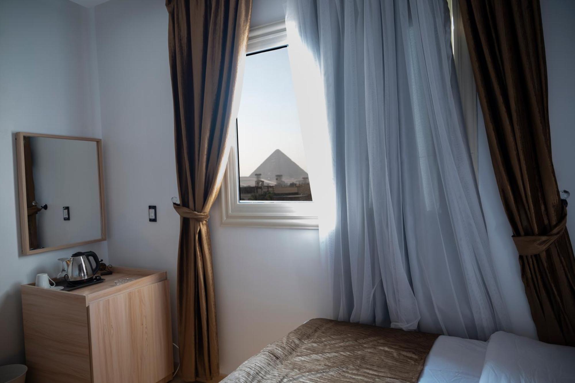 Palm Pyramids View Hotel Kafret el-Gabal Esterno foto